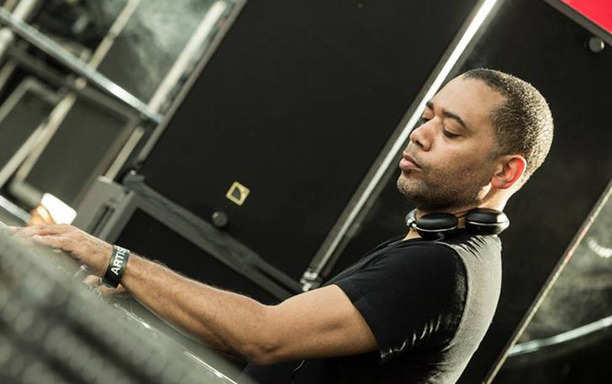 download → Carl Craig - live at Movement Festival 2014, RBMA Stage, Detroit - 26-May-2014 download → Carl Craig - live at Movement Festival 2014, RBMA Stage, Detroit - 26-May-2014