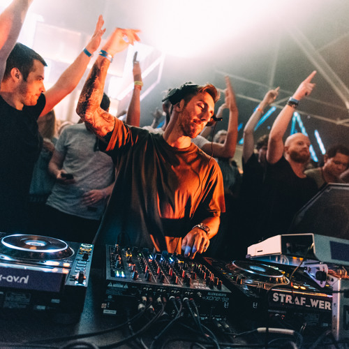 download → Hot Since 82 - live at STRAF WERK Festival 2017 - 19-Aug-2017 download → Hot Since 82 - live at STRAF WERK Festival 2017 - 19-Aug-2017