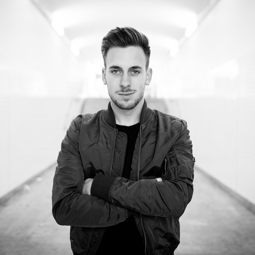 download → Julian Wassermann - Airport Podcast 042 - 02-May-2017 download → Julian Wassermann - Airport Podcast 042 - 02-May-2017