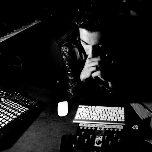 download → Omid 16B - Coming To America Mix - December 2013 download → Omid 16B - Coming To America Mix - December 2013