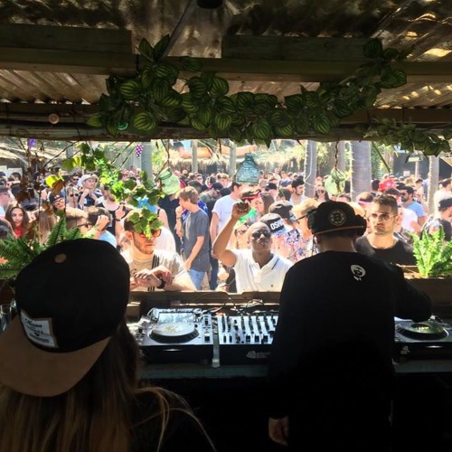 download → Phil Weeks - live at Elrow (Barcelona) - 14-Apr-2017 download → Phil Weeks - live at Elrow (Barcelona) - 14-Apr-2017