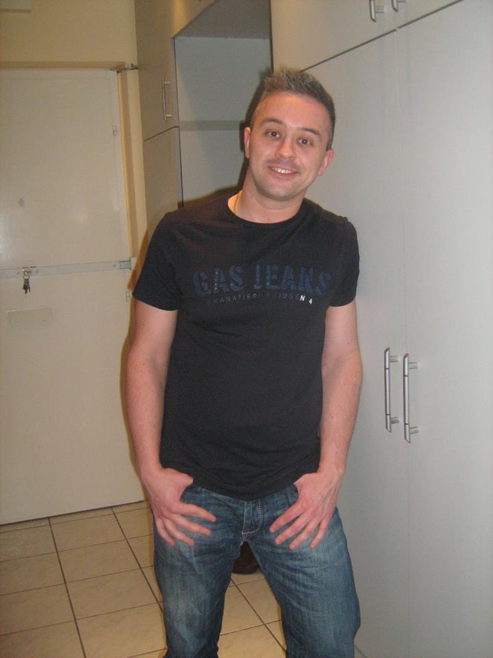 viktor1983 profile picture viktor1983 profile picture